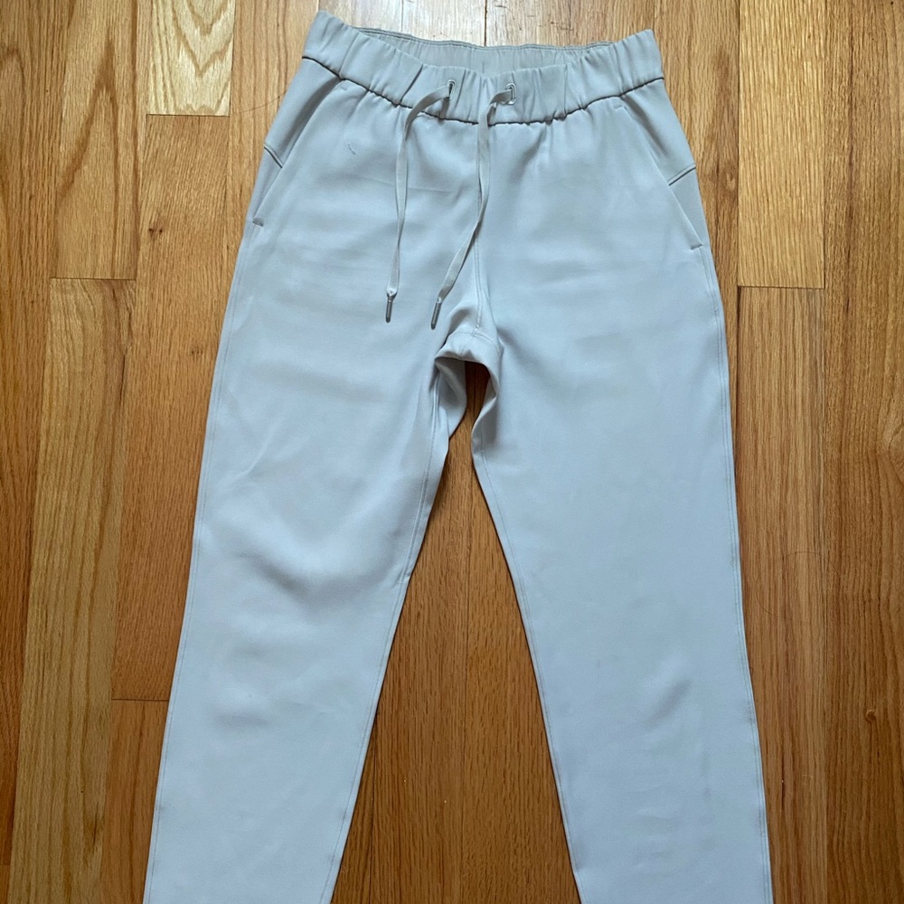 Lululemon joggers